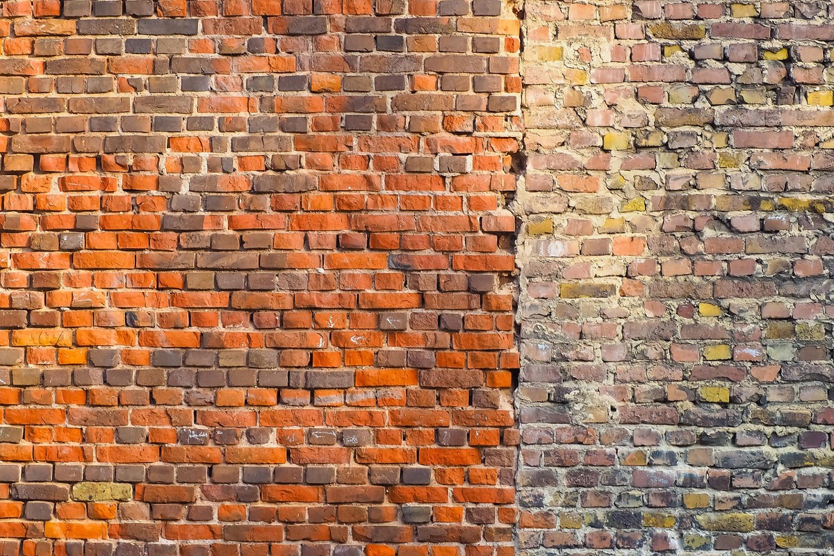 Brick wall with a poor brick match