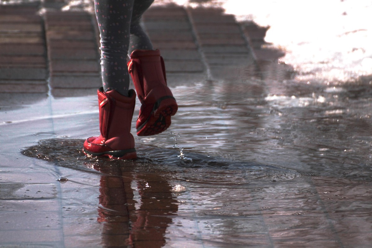 Surface water puddle driveway