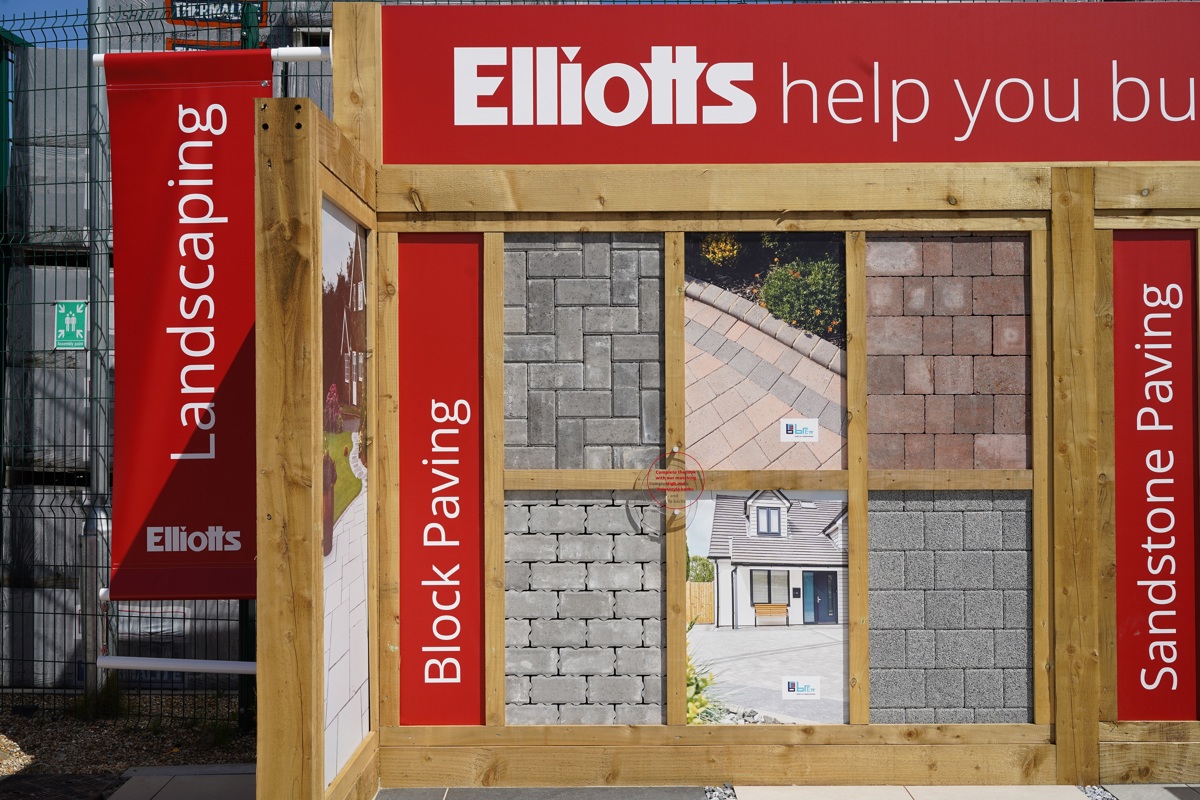 Elliotts Lymington new landscaping display - Block paving panel