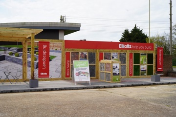 elliotts-fareham-landscaping-display-right-side